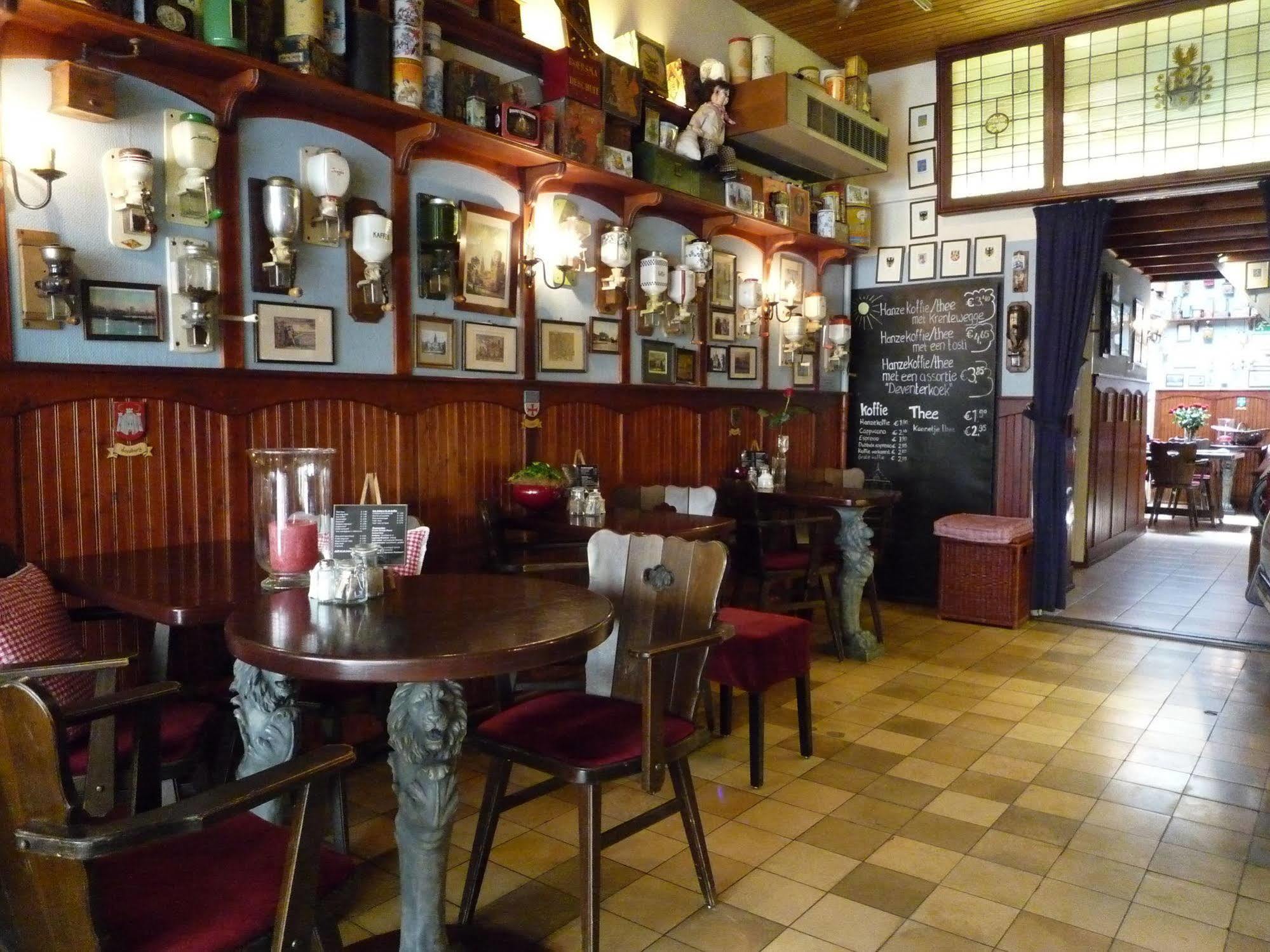 Hanzestadslogement De Leeuw, In Het Centrum, Met Een Binnenplaats, Kamers Met Badkamer En Toilet En Een Keukentje Deventer Exteriér fotografie